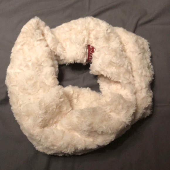 Scarf - Picture 2 of 2